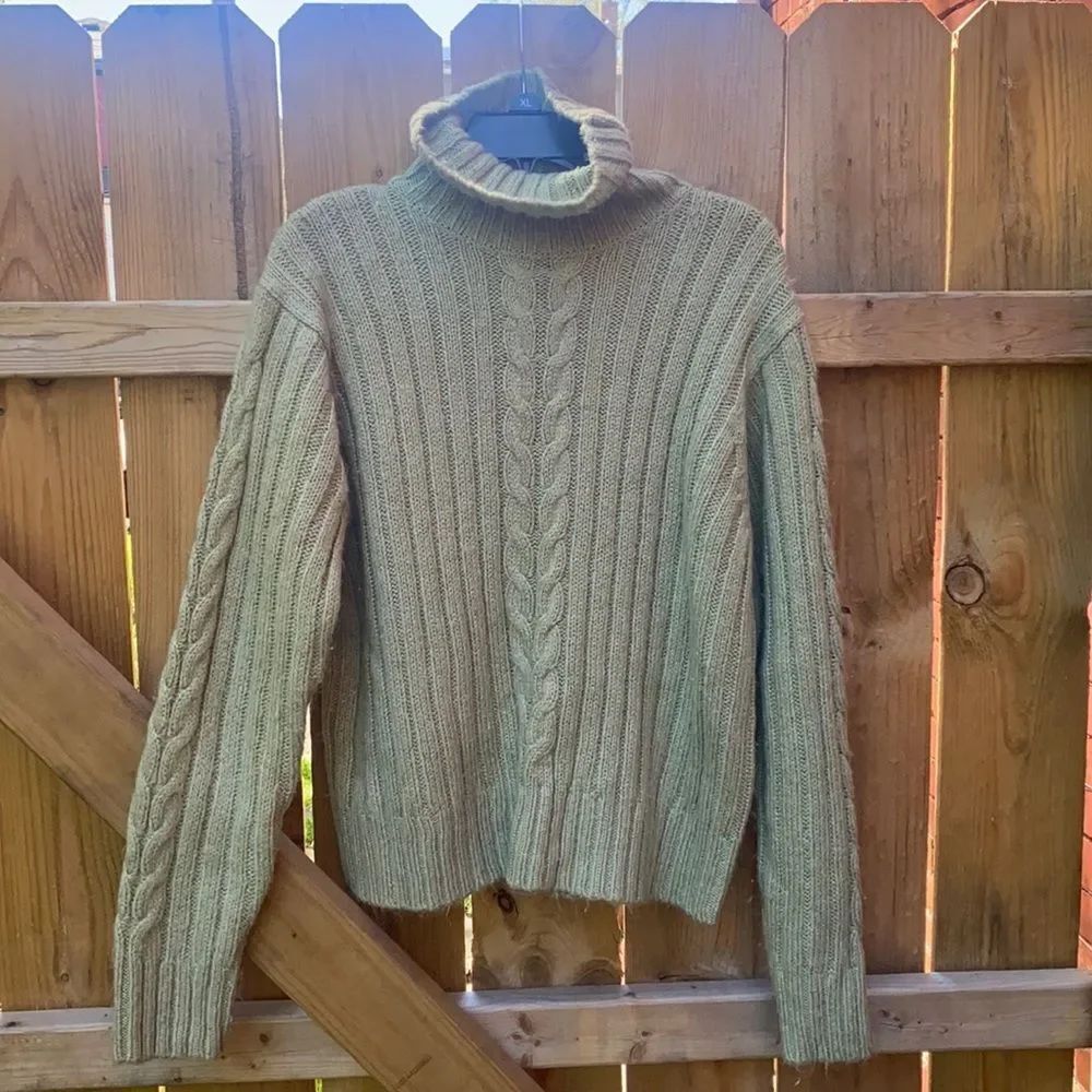 Fashion Bug sweater sz. L